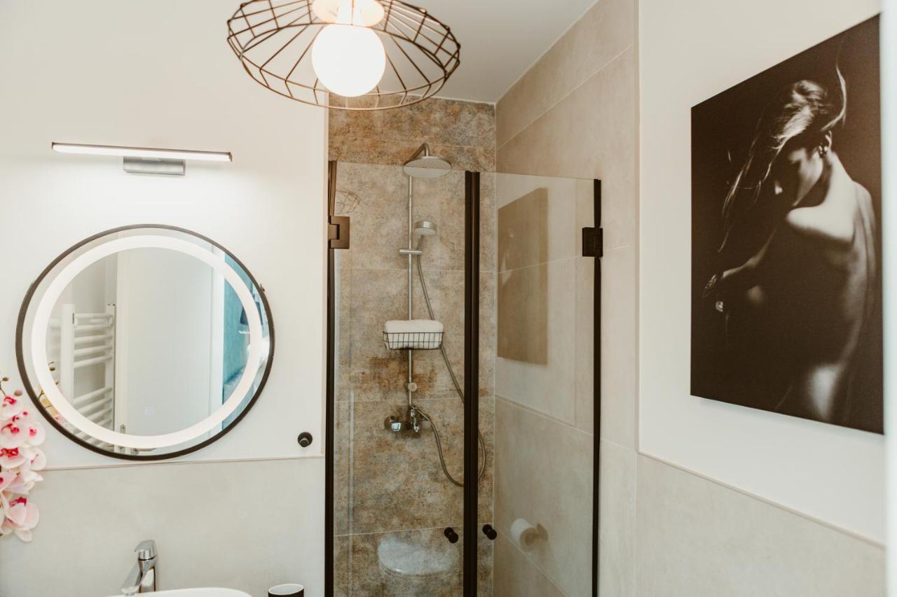 Arini White House Apartment Sibiu Bagian luar foto
