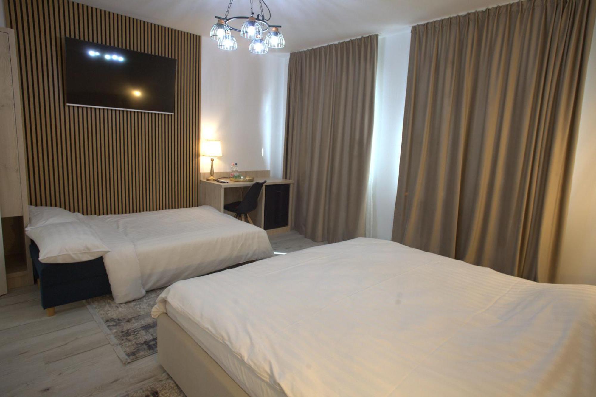 Arini White House Apartment Sibiu Bagian luar foto